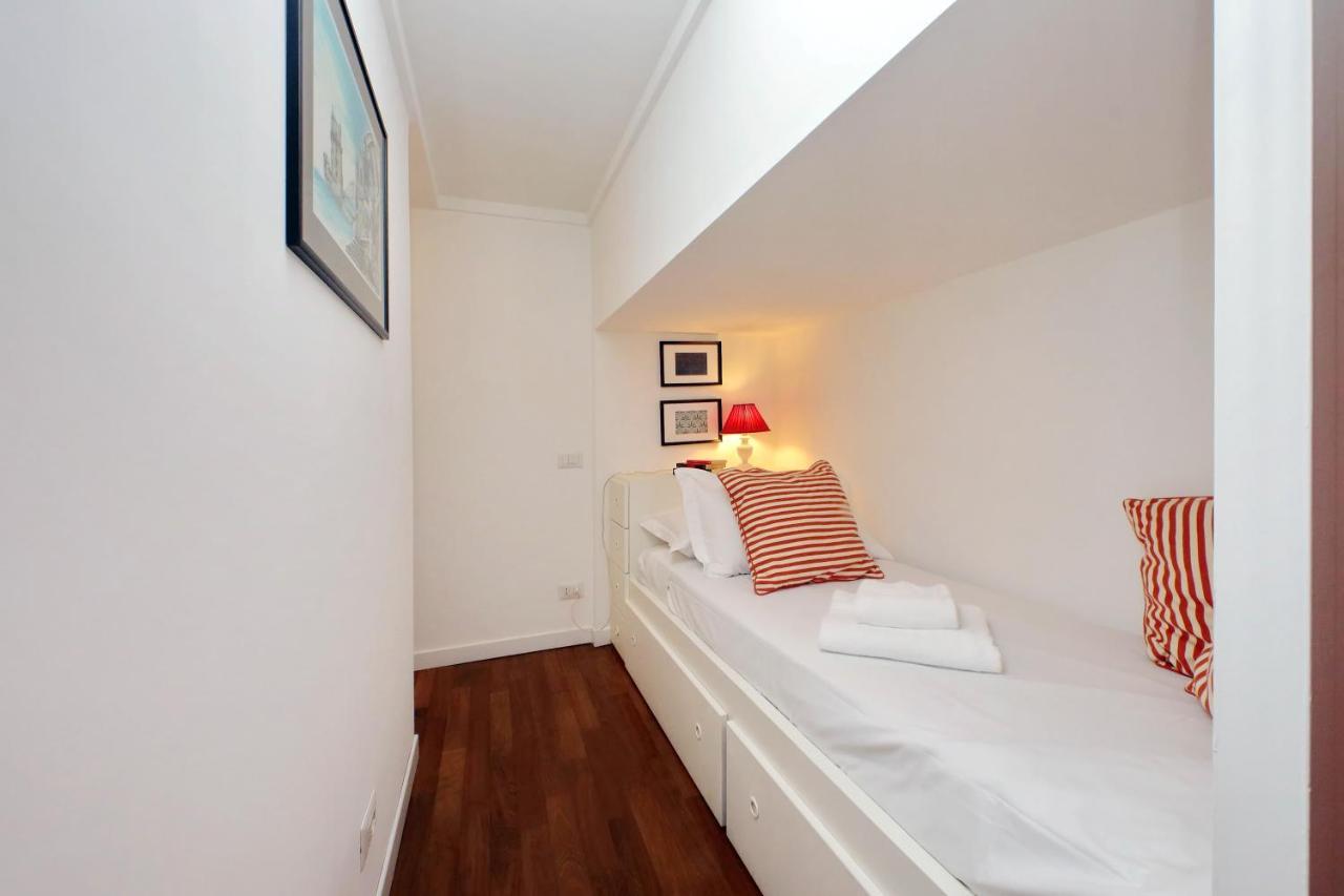 4Bnb - Serpenti Delightful Apartment 로마 외부 사진